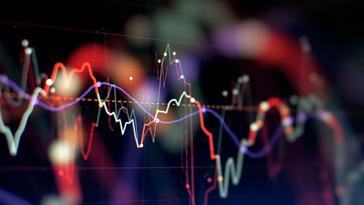 AI Market Trends 2026: Volatility, Fine-Tuning, and Portfolio Strategy